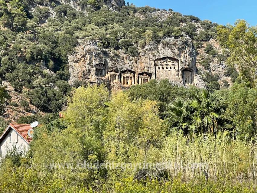 1+0-Zimmer Einfamilienhaus Zu verkaufen in Çandır Bz. Köyceğiz - 2.765 m²
