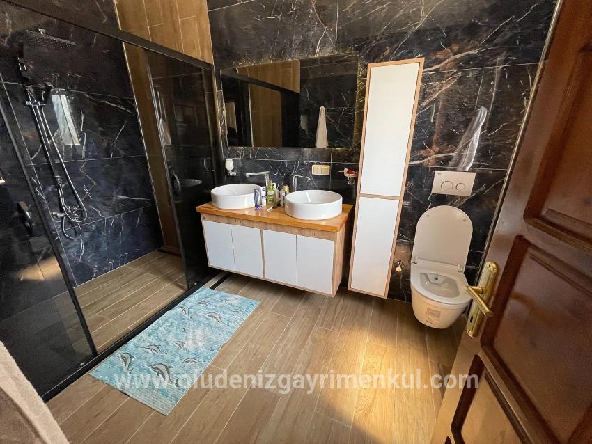Luxuriöse 4+1-zimmer-villa Auf Einem 7000 M² Großen Grundstück Mit Blick Auf Den Strand Von Dalyan Iztuzu Zu Verkaufen