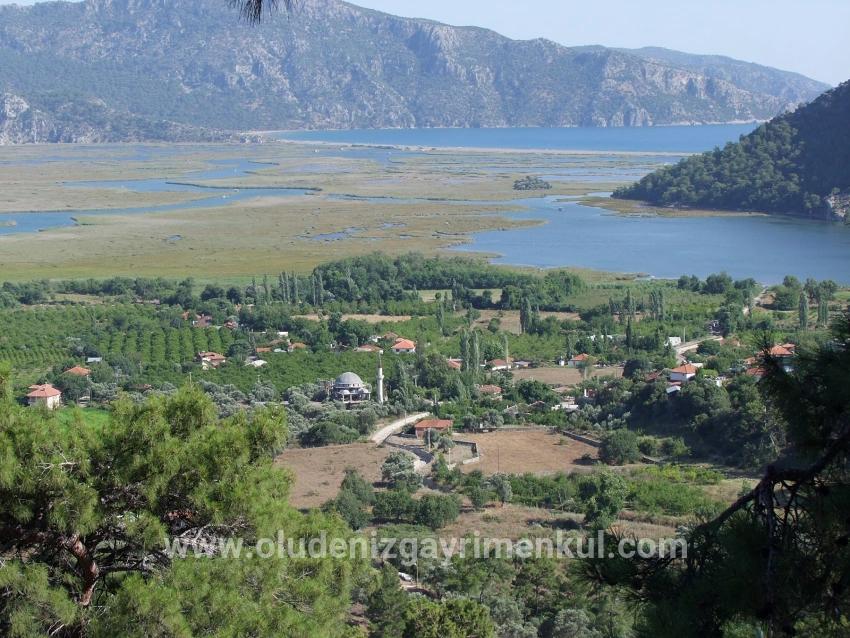 1252m2 Grundstück Zum Verkauf Mit Seeblick In Çandır