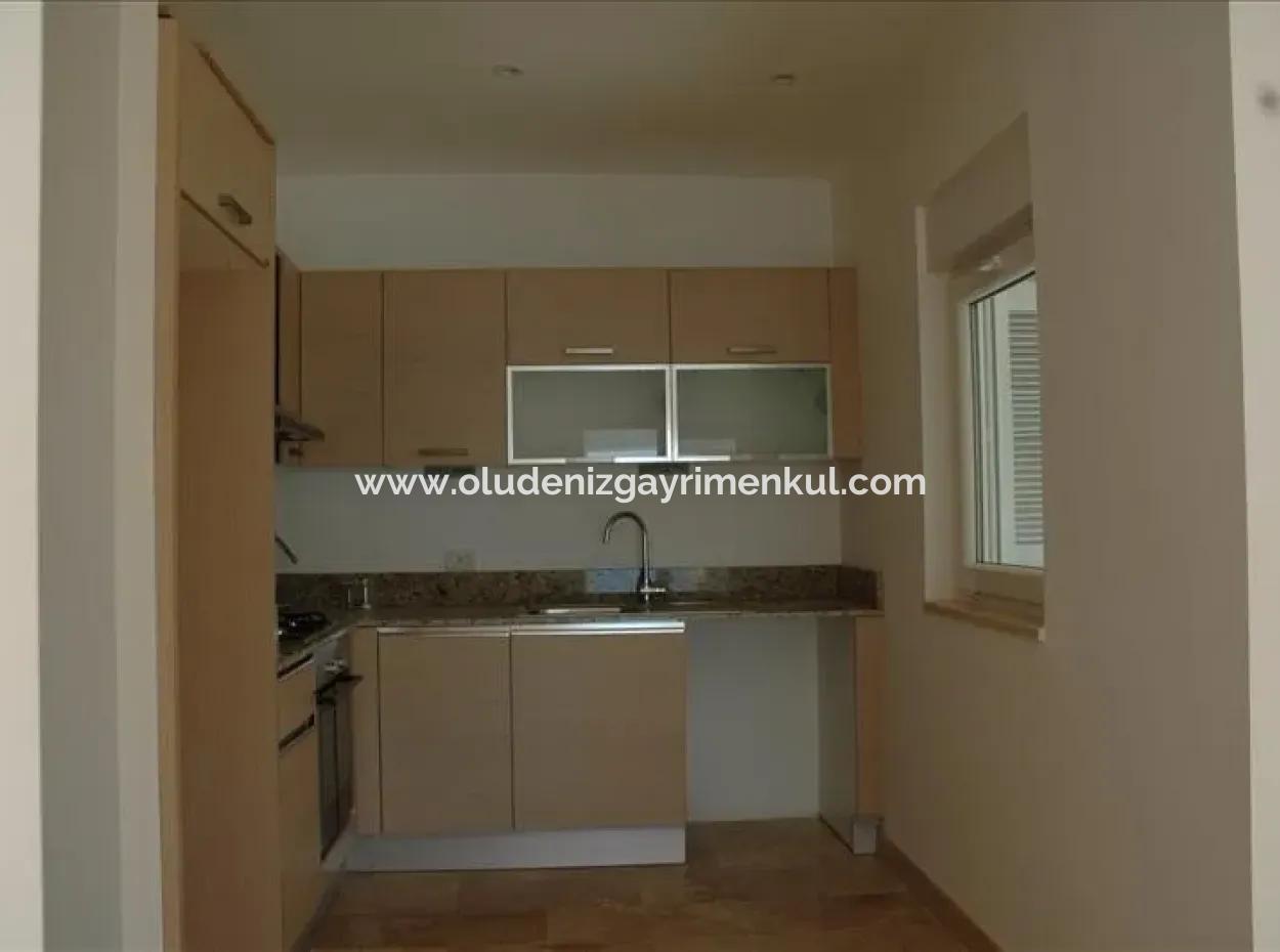 Villa Zum Verkauf-Meer-Villa Zum Verkauf Mit Aussicht Auf Das Meer Und Die Insel Meis. Nov