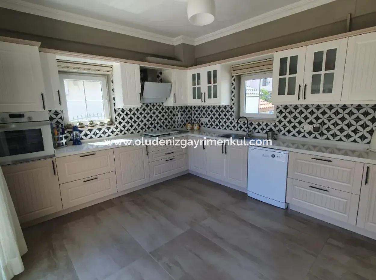 Villa Zum Verkauf In 514M2 Grundstück In Dalyan Gülpinar