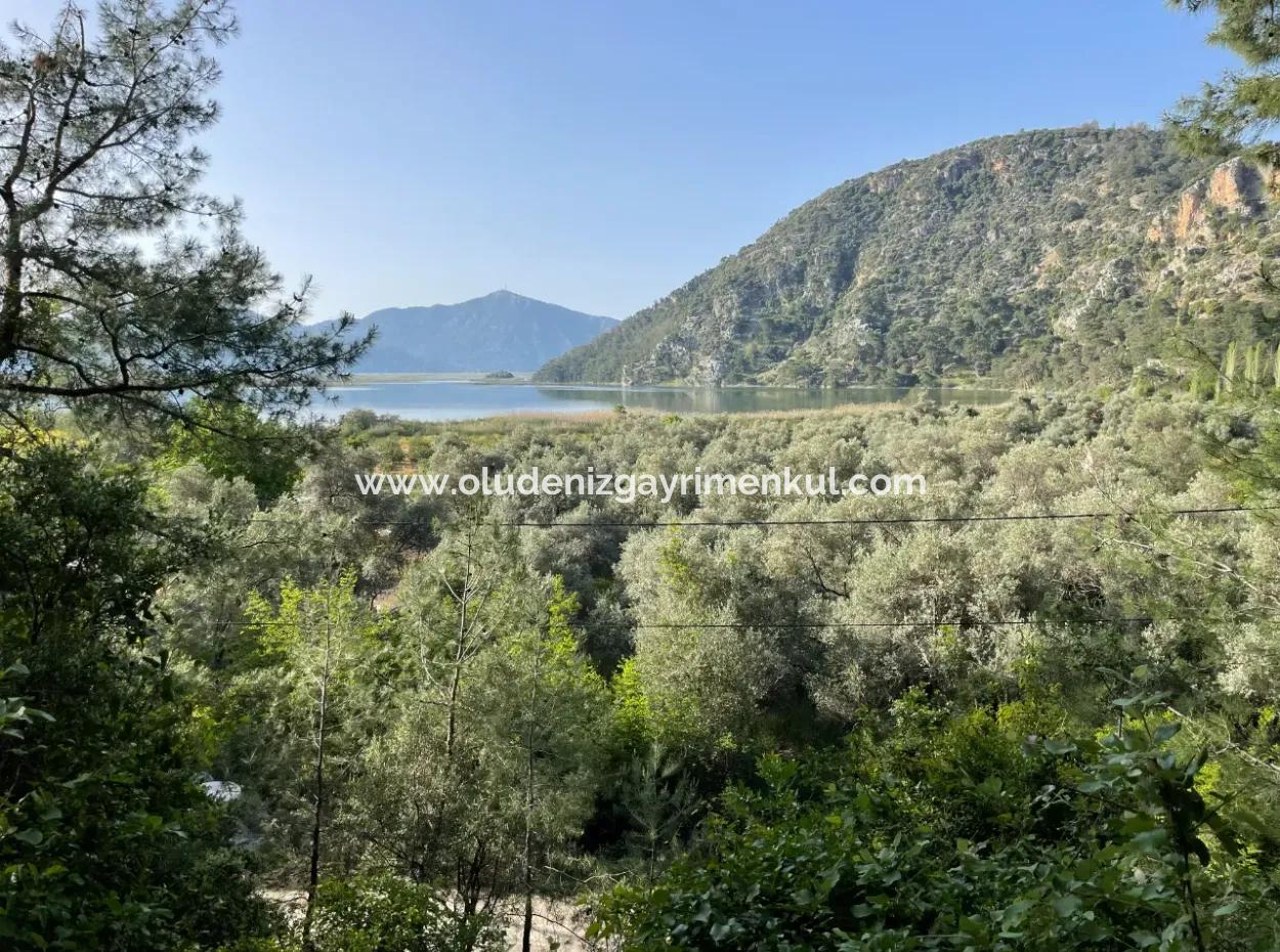 6.821M2 Dorfhaus Zum Verkauf Mit Blick Auf Den Çandir See