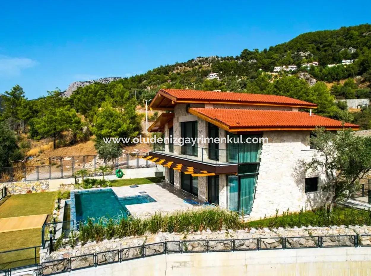 Steinvilla Zum Verkauf Mit Meerblick In Sarigerme