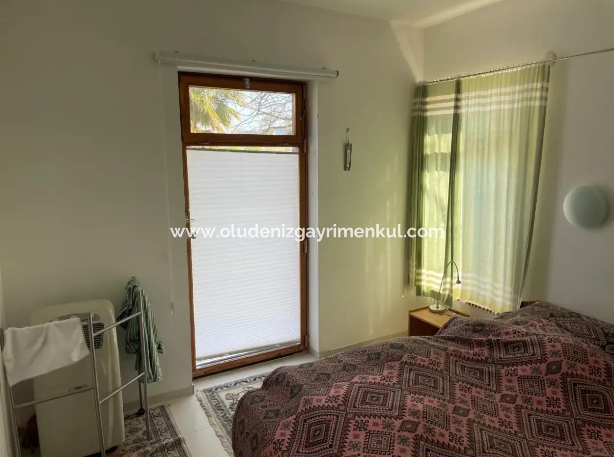 Einstöckiges Haus Zum Verkauf Auf Einem Grundstück Von 2882 M2 In Eskiköy