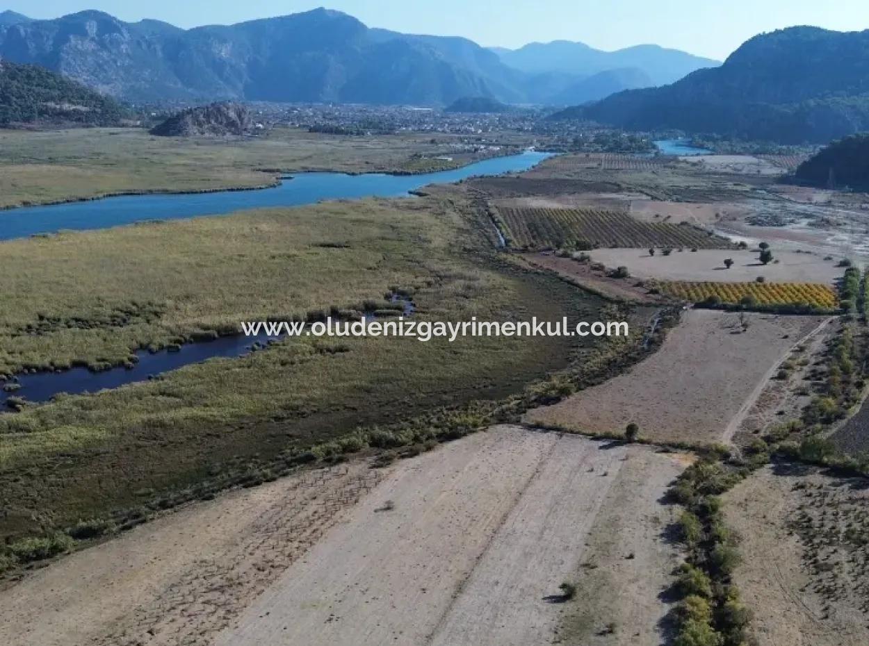 3210M2 2B Grundstück Zum Verkauf Am See In Çandır