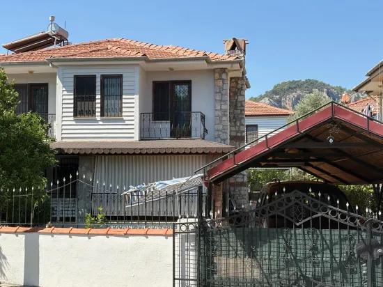 Dalyan Im Zentrum 300m2 Grundstück Innerhalb 3+1 Zum Verkauf Villa