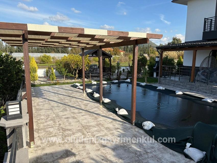 4+1 Bedroom Villa For sale in Eskiköy Nbh. Ortaca - 14.136 m²