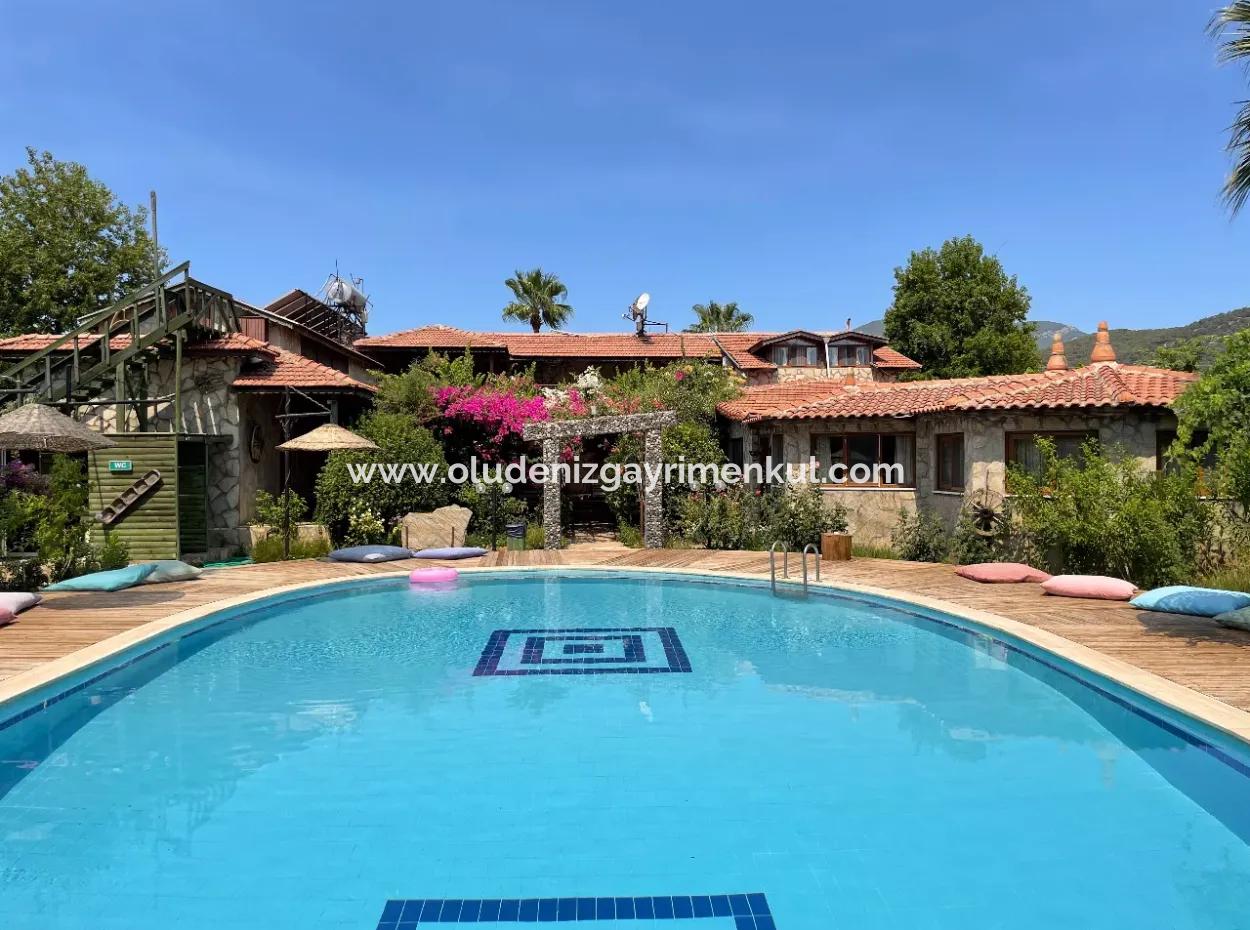 19-Room Hotel For Sale In 7,500 M2 Plot In Dalyanda