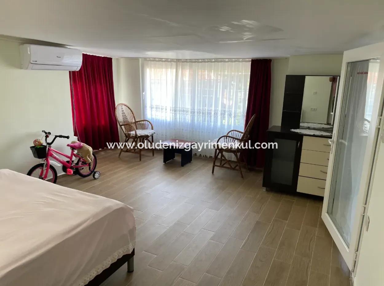 Apart Hotel For Sale In 448M2 Plot Of Land Near The Sea In Selimiyede With Sea View