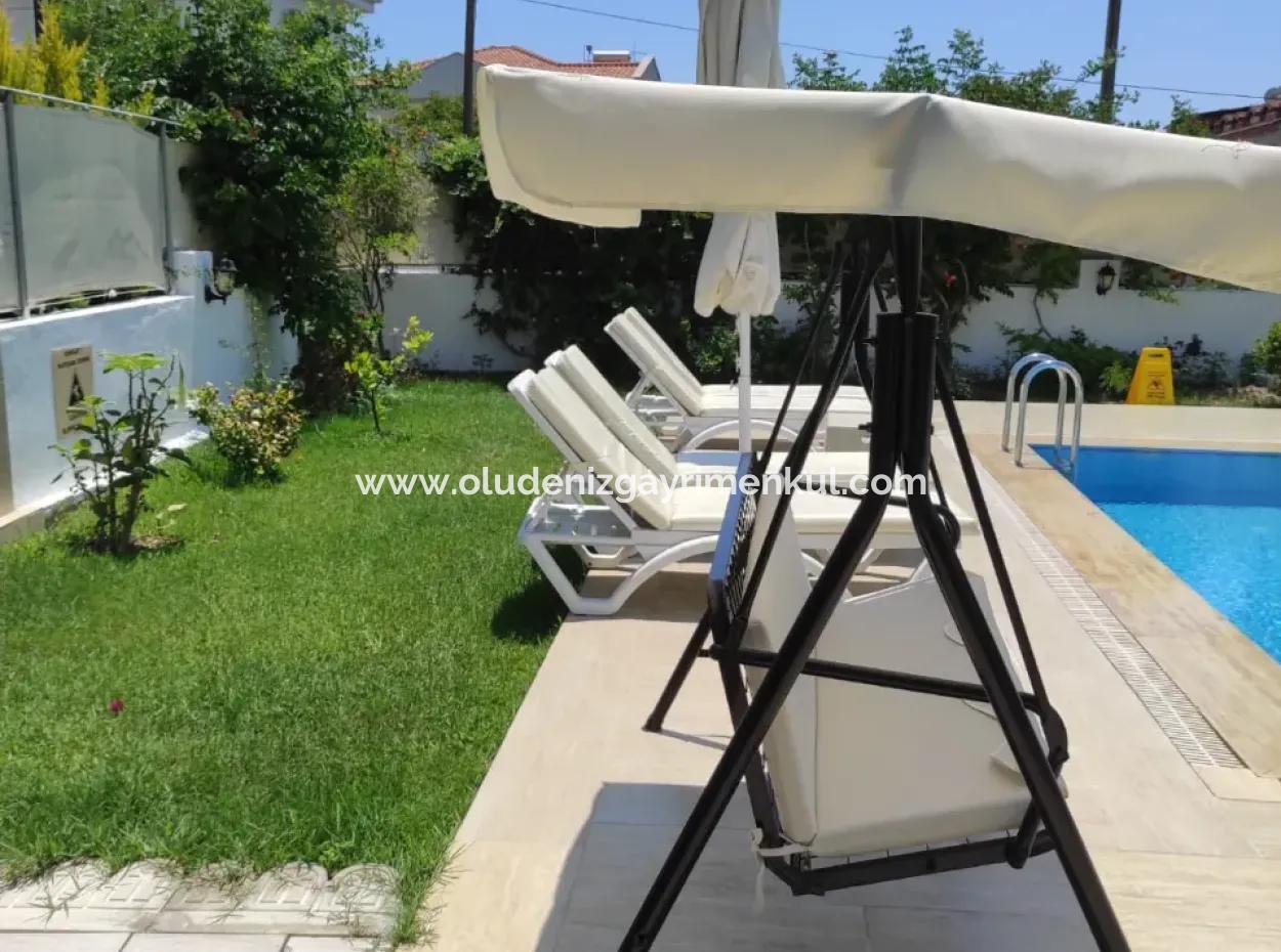 Dalyan Gülpinar'köşebaşi 545M2 Land For Sale 4 1 Villa