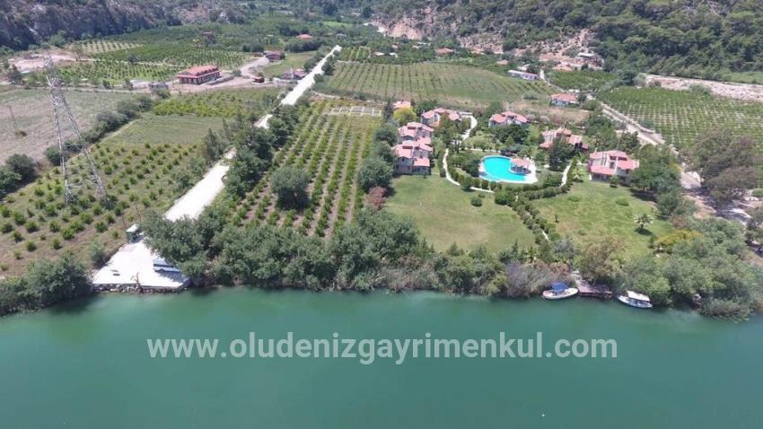 Для продажи Сюжет в Çandır Köyceğiz - Под Жилье застройку - 5.900 m²