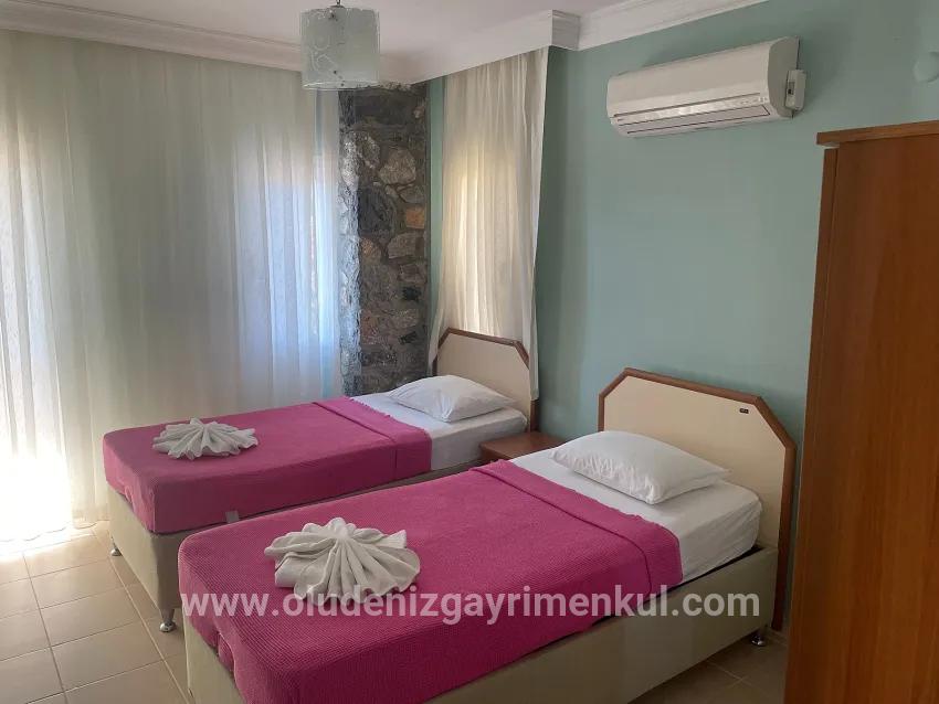 Ortaca Dalyan Mah. Satılık 3+1 Villa - 345 m²