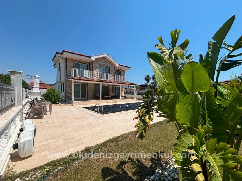 Ortaca Dalyan Mah. Satılık 4+1 Villa - 500 m²