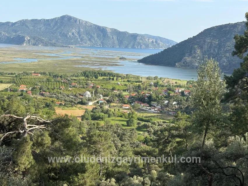 Çandır'da göl ve doğa manzaralı 1252m2 satılık tarla