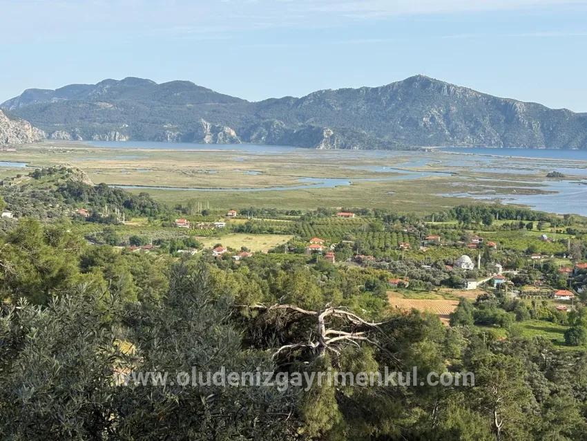 Çandır'da göl ve doğa manzaralı 1252m2 satılık tarla
