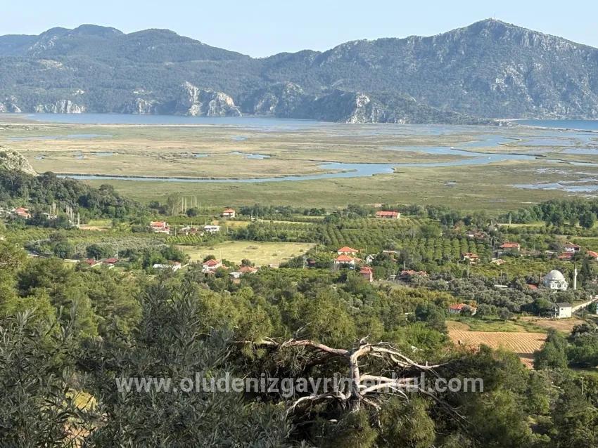 Çandır'da göl ve doğa manzaralı 1252m2 satılık tarla
