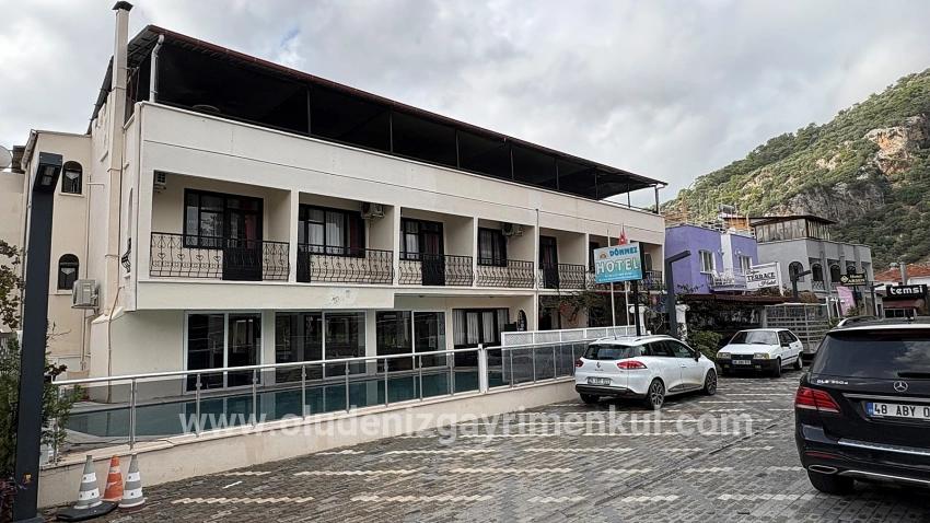 Dalyan'da 30 Odalı Kanala Yakın Satılık Otel