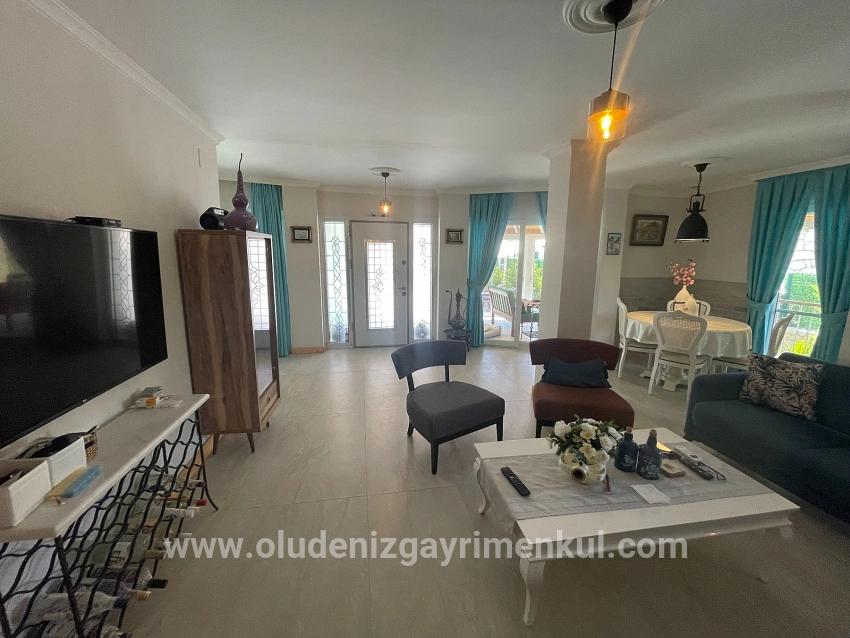 Dalyan Gülpınar'da 720m2 Arsa İçinde 4+1 Satılık Villa