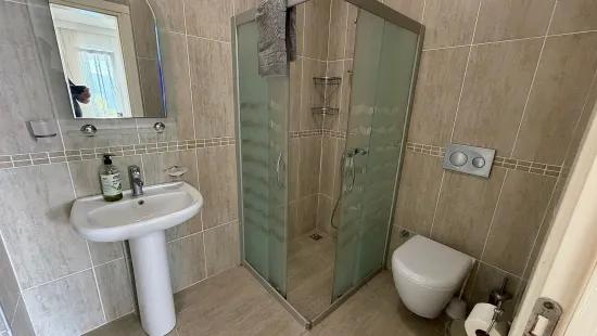 Dalyan Gökbel'de göl ve deniz manzaralı 4+1 satılık villa