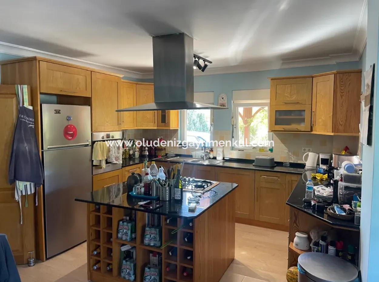 Dalyan Gülpınar'da 6000M2 Arsa İçerisinde 4+2 Satılık Villa