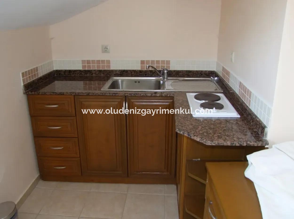 Dalyan'da Deniz Ve Kanal Göl Kral Mezarları Doğa Manzaralı Maraşda Satılık Lüks Villa