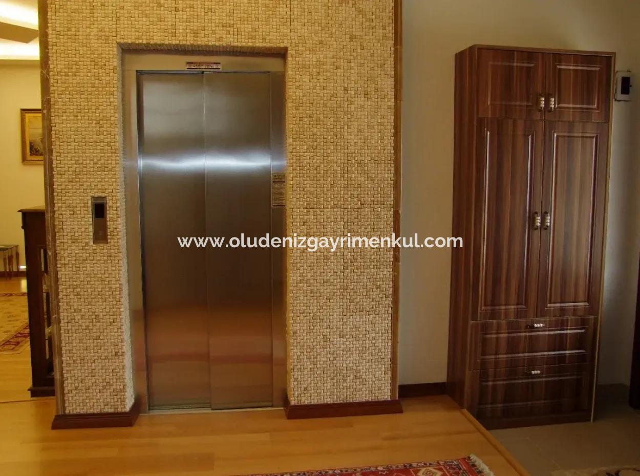 Ulada Satılık Lüks Villa Ulada 1078M2 Arsa İçinde Özel Yapılmış Satılık 4+1 Villa