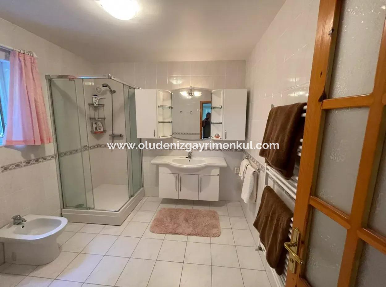 Çandır''da 5+2 Satılık Villa