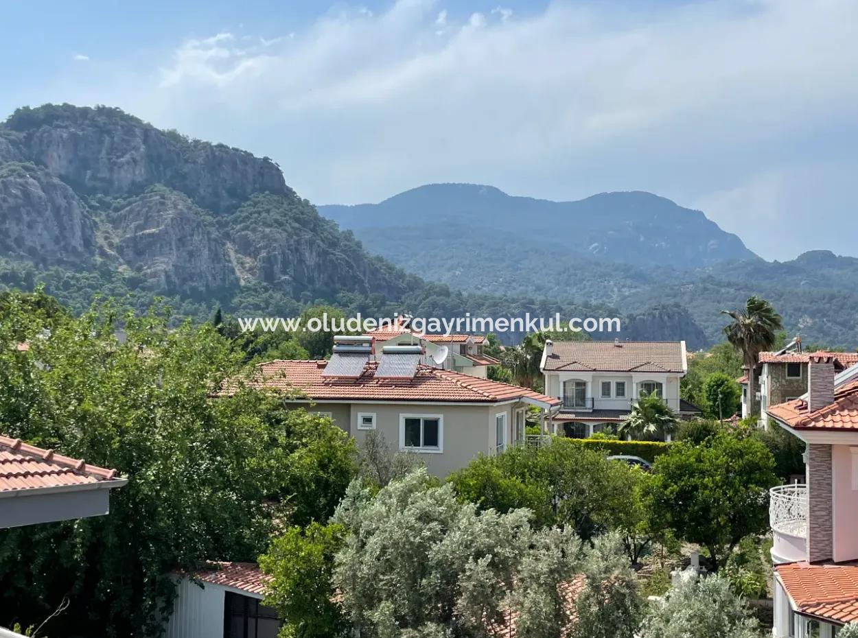 Dalyan  Merkezde 4+1 Satılık Villa