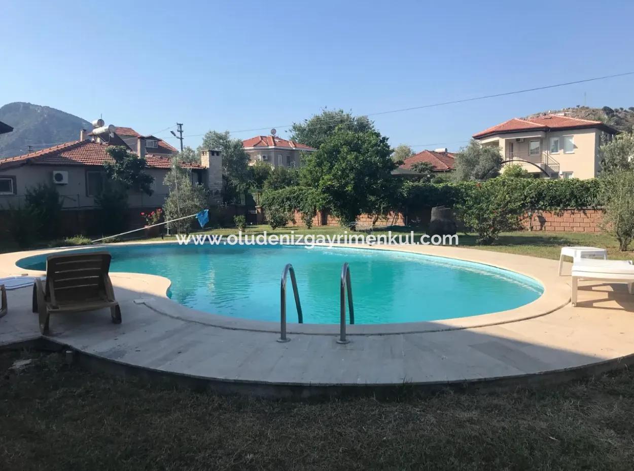 Dalyan'da 1000M2 Arsa İçin'de 4+1 Satılık Villa