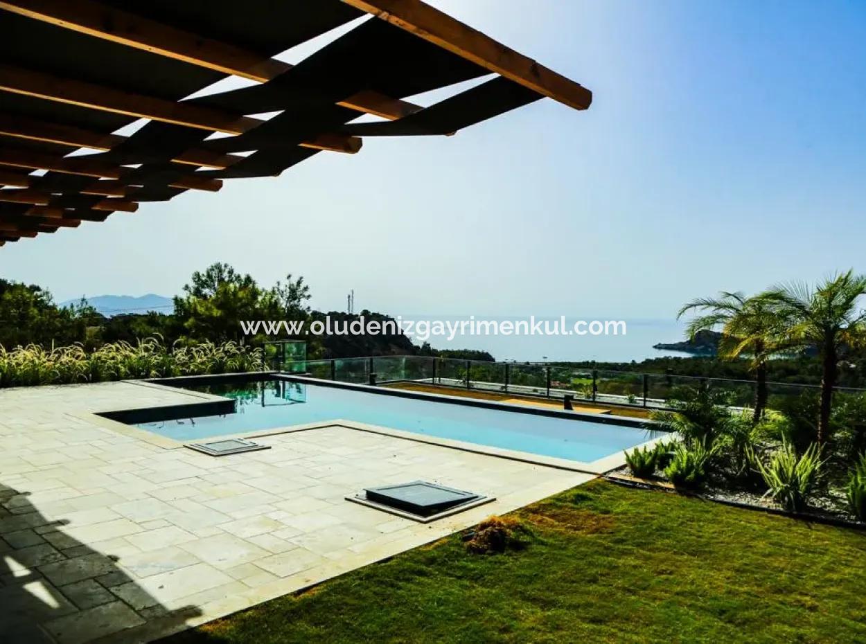 Sarıgerme'de Deniz Manzaralı Satılık Taş Villa