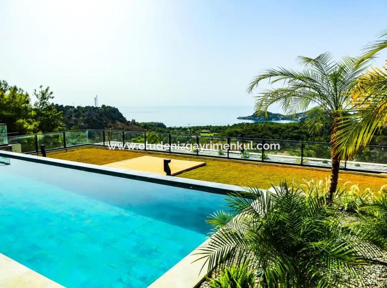 Sarıgerme'de Deniz Manzaralı Satılık Taş Villa